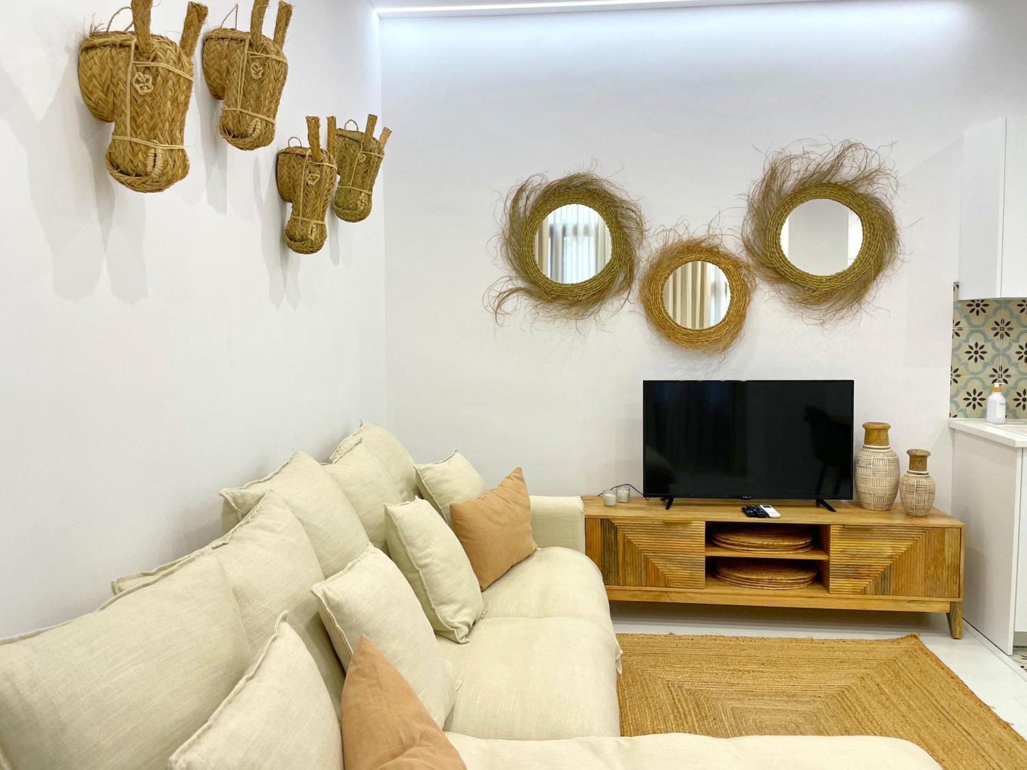 Piso Con Patio, 3 Habitaciones, En La Goleta Малага Екстериор снимка